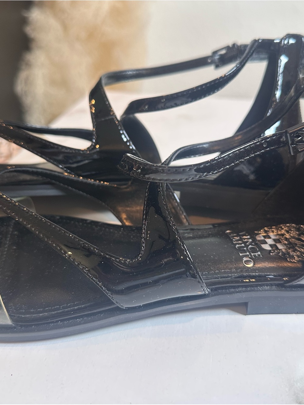 Vince Camuto Women's
Lomeeana Flat Sandal - Picture 4 of 11